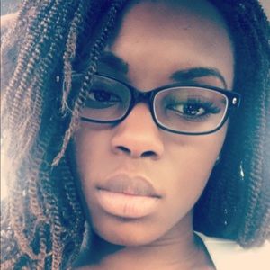 Meet your Posher, Samone